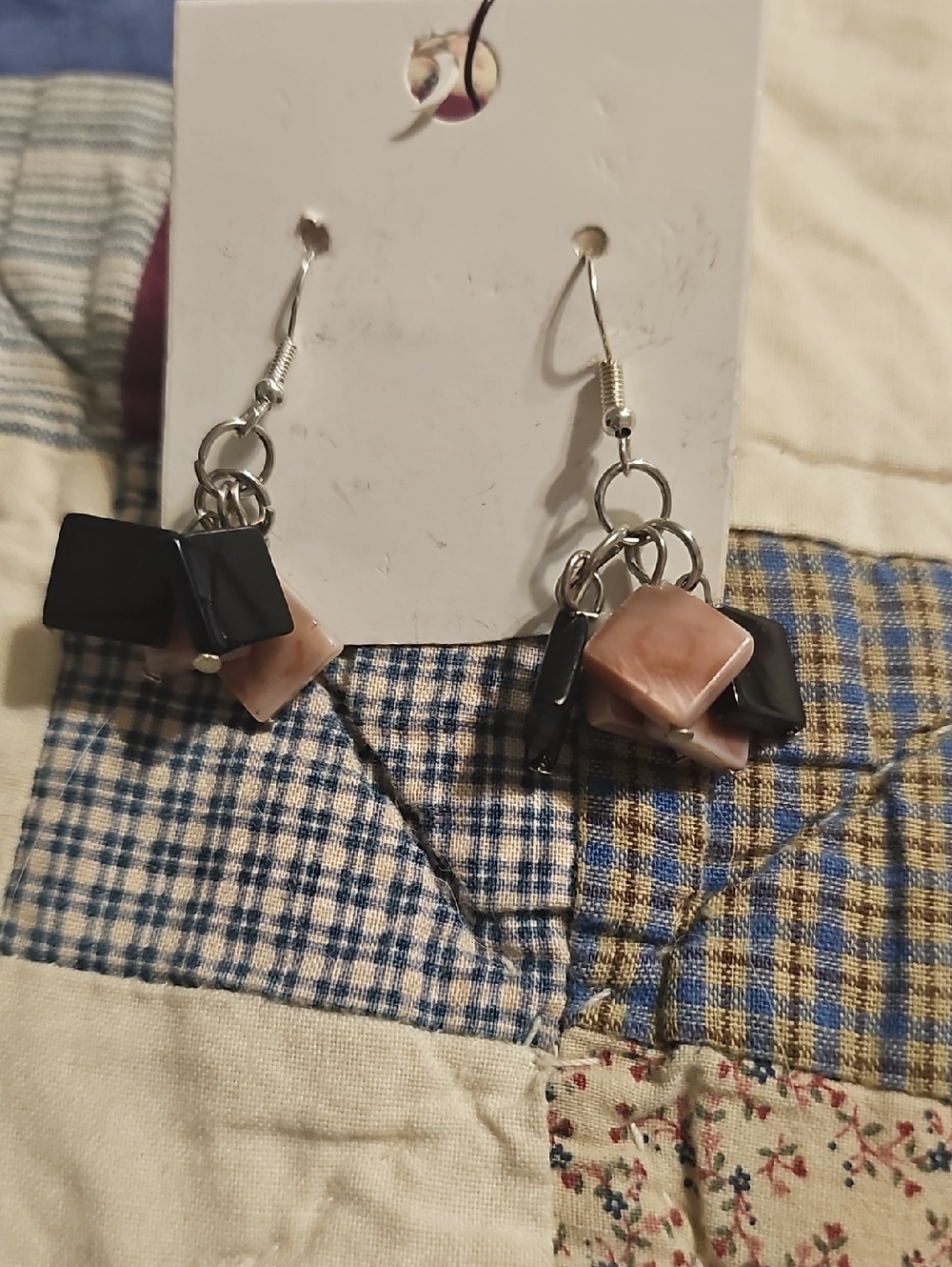 Source Unknown Black and Pink Dangle Earrings